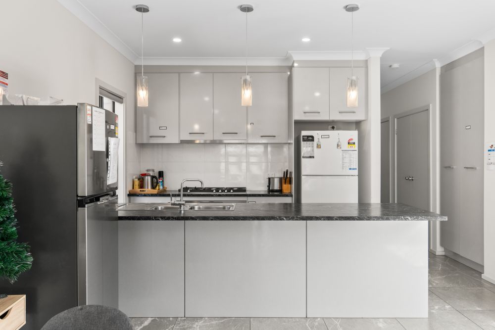 SIL -Cozy & Comfortable Home in Oaklands Park – Perfect for Independent Male — Home image 2