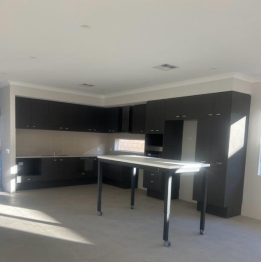 Brand NEW HPS Home in Midvale: Comes with HUGE TV! — Home image 7