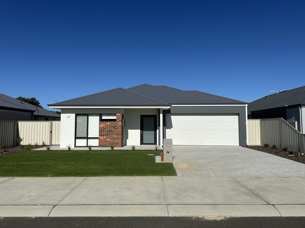 Australind SDA House in Australind