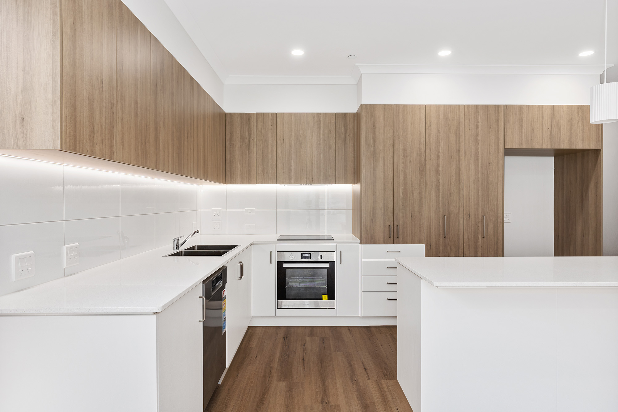 Improved Livability townhouses in leafy Langwarrin! — Home image 6