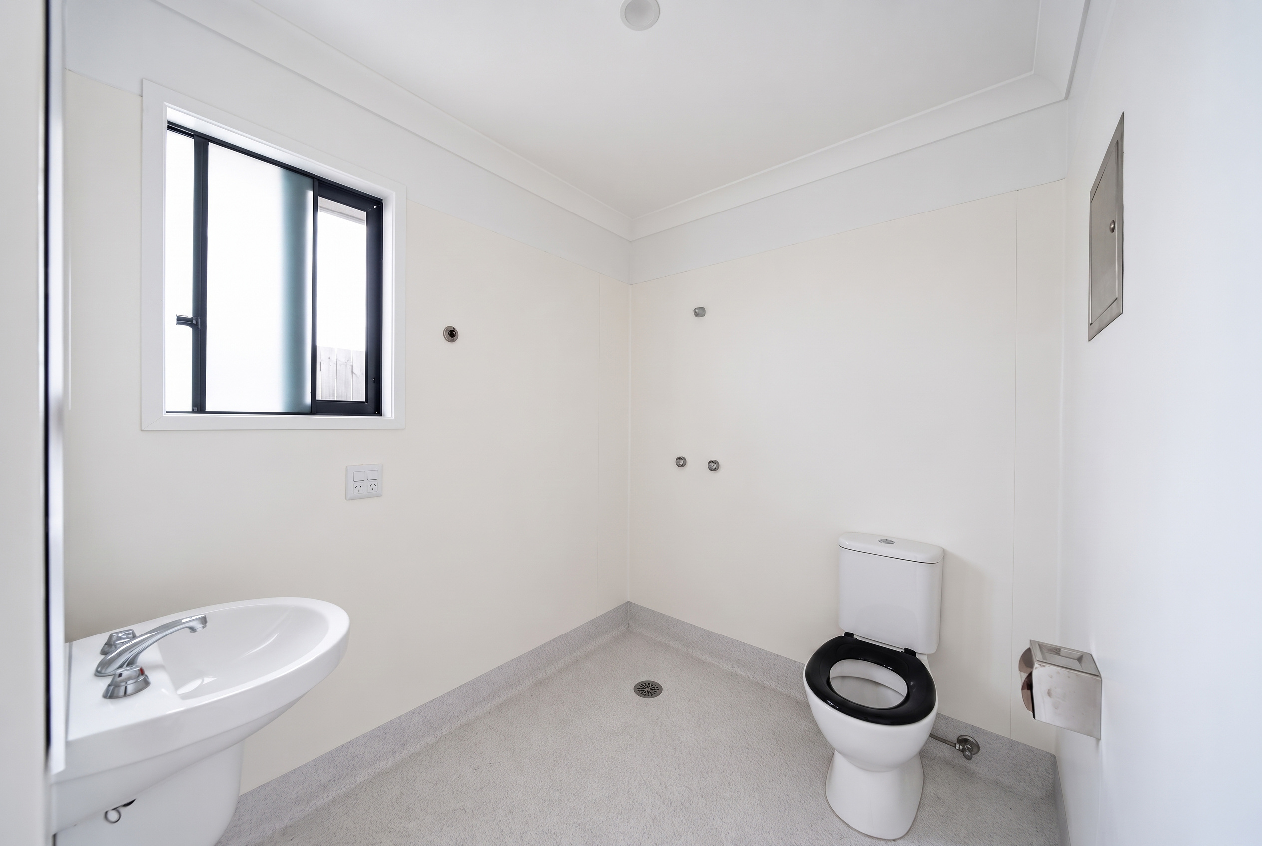 Logan, 4 Bedroom Robust / IL SDA Home, OOA, 1:2 or 1:3, Appendix H Approved — Home image 9