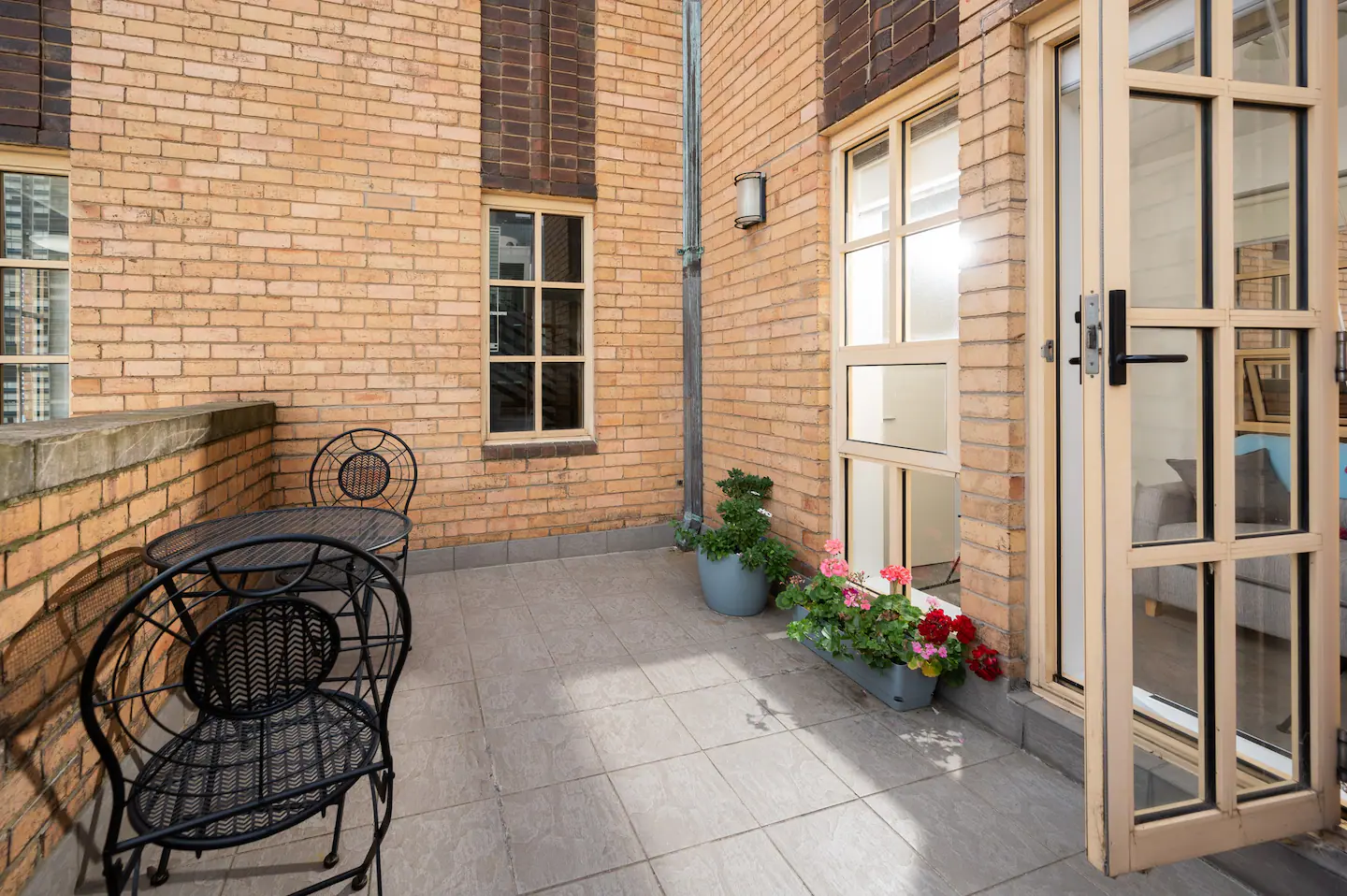Accessible Accommodation in Melbourne CBD - Available now for MTA/STA — Home image 7