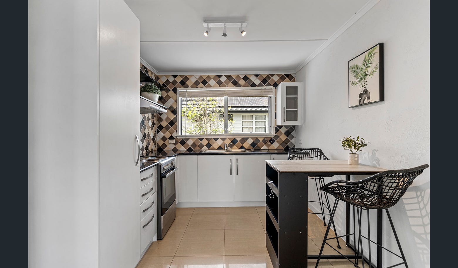 Fully Accessible Home- Close to the City, SIL, ILO, STA, MTA — Home image 4