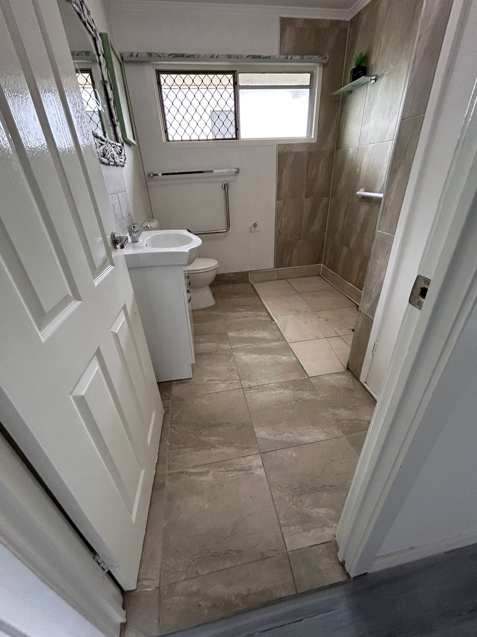 Fully Accessible Home- Close to the City, SIL, ILO, STA, MTA — Home image 6