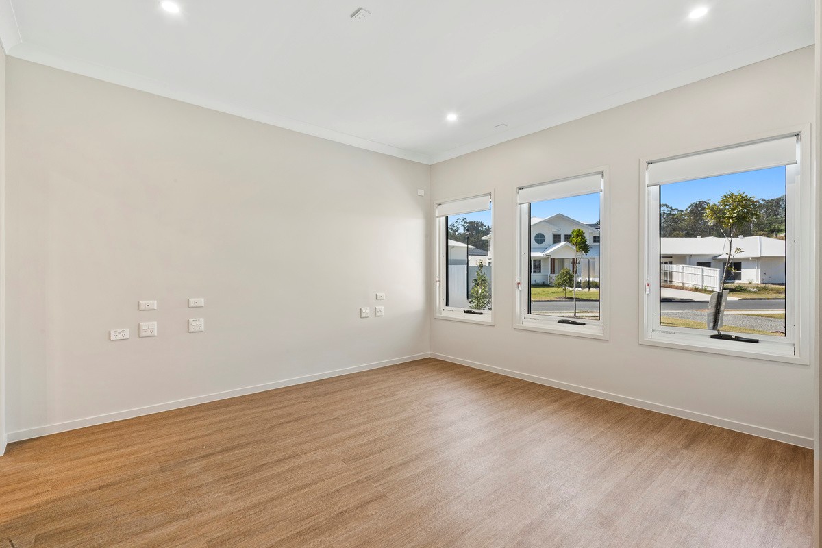 Brand New in Beautiful Burleigh — Home image 4
