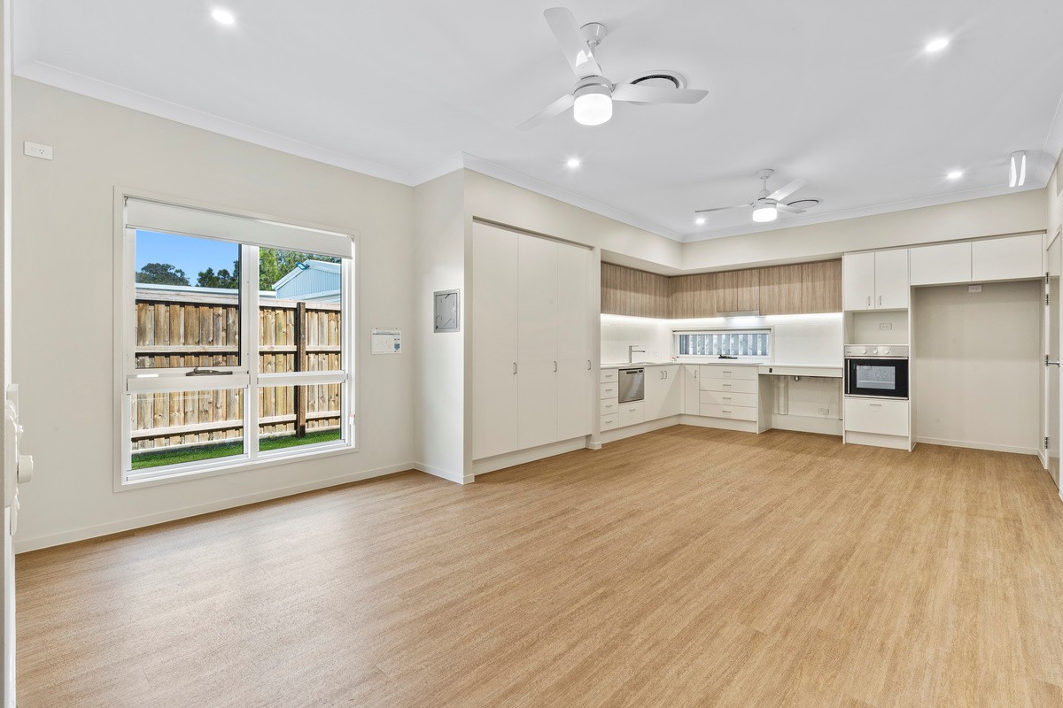 Brand New in Beautiful Burleigh — Home image 9