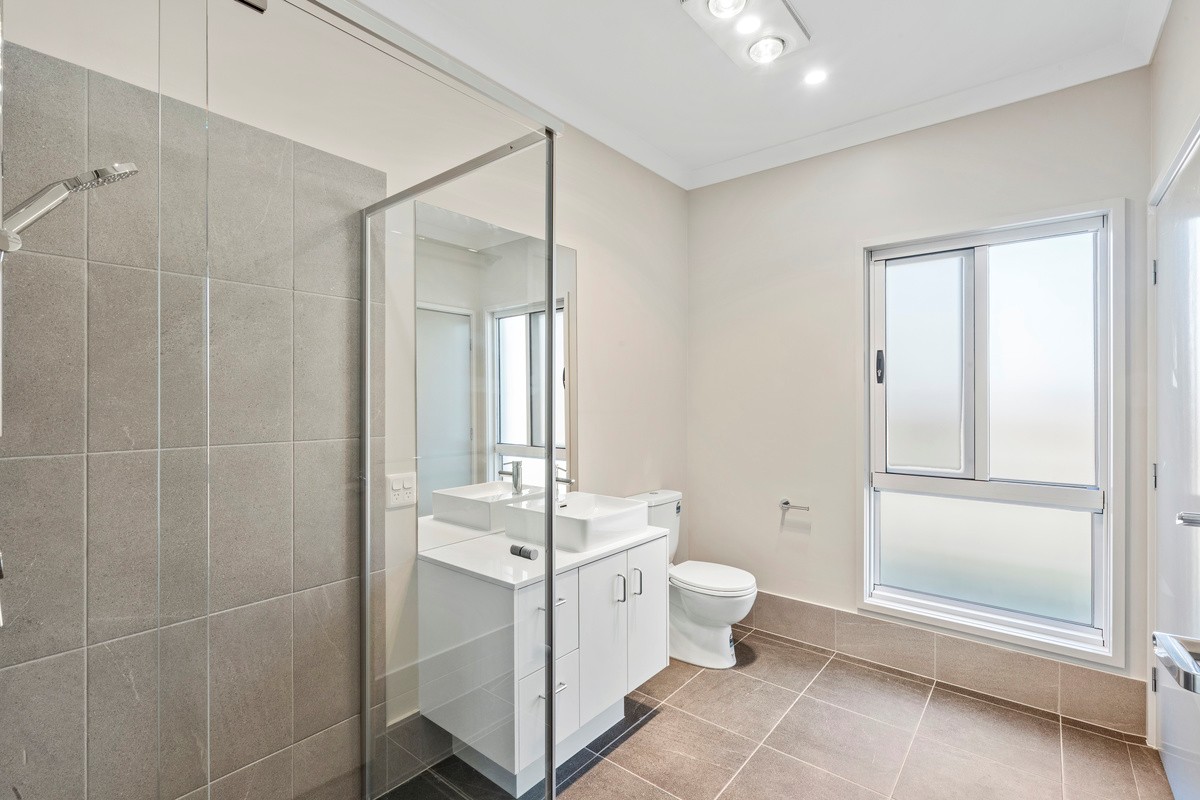 Brand New in Beautiful Burleigh — Home image 11
