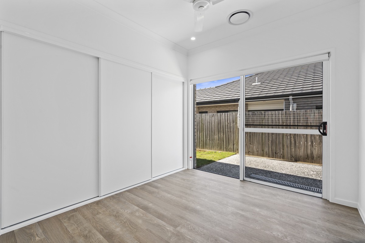 Victoria Point, QLD HPS — Home image 2