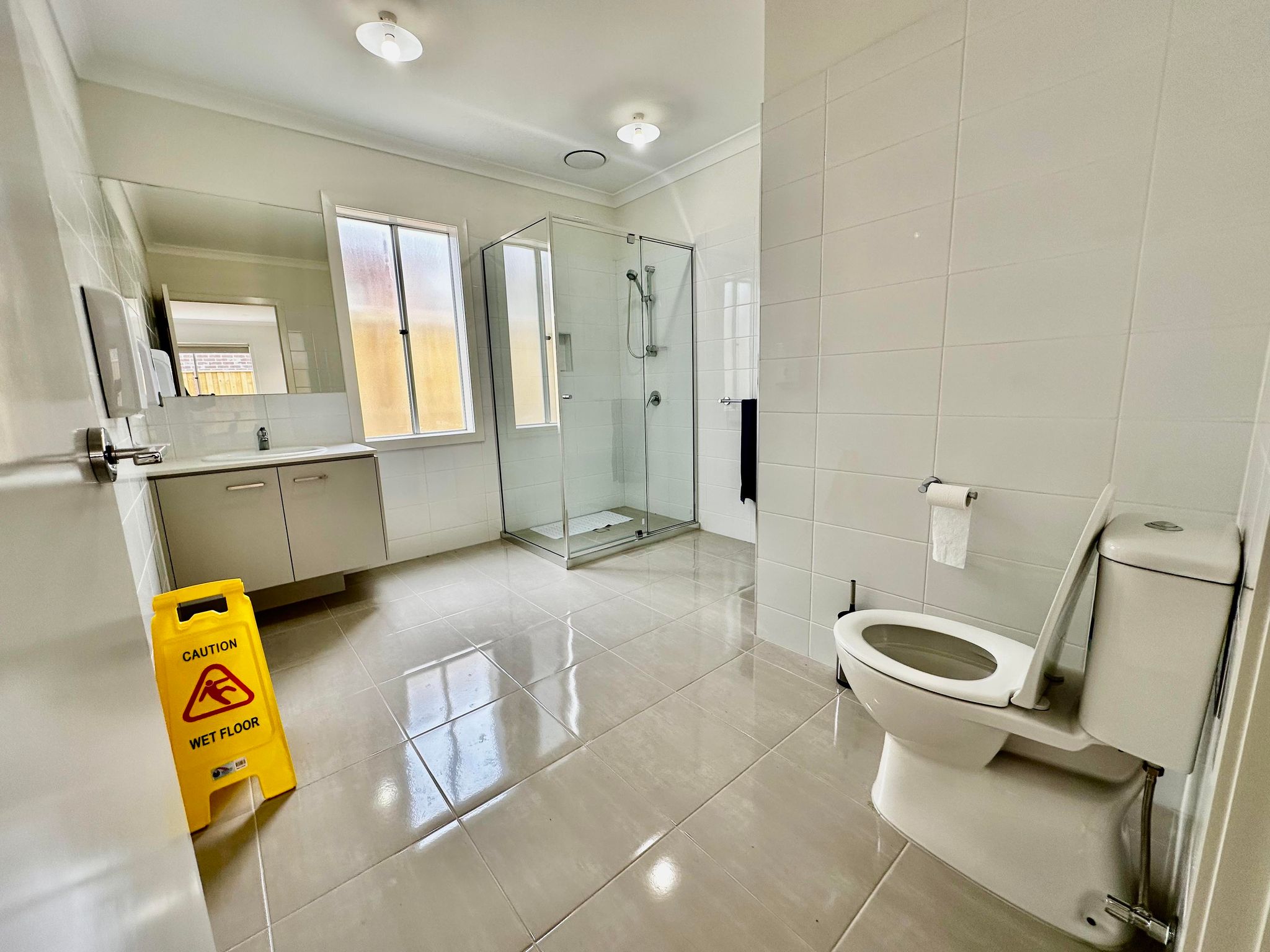 Beautiful, newly built SIL/MTA/STA- Respite  accommodation- Close to Hospital — Home image 4