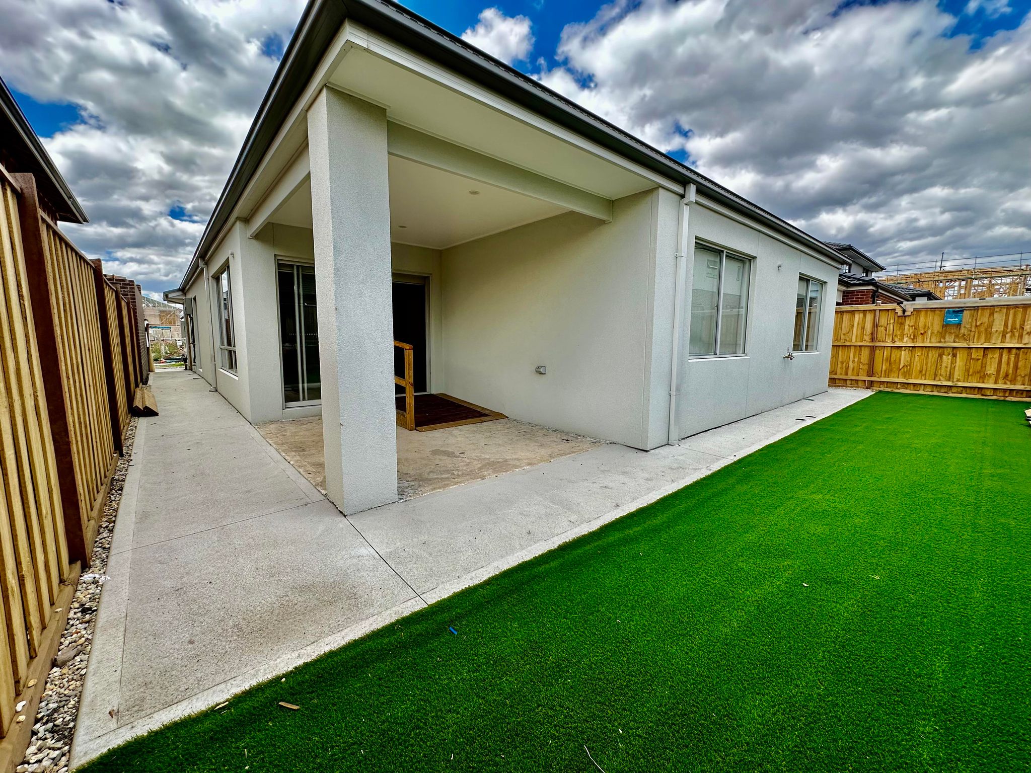 Beautiful, newly built SIL/MTA/STA- Respite  accommodation- Close to Hospital — Home image 11