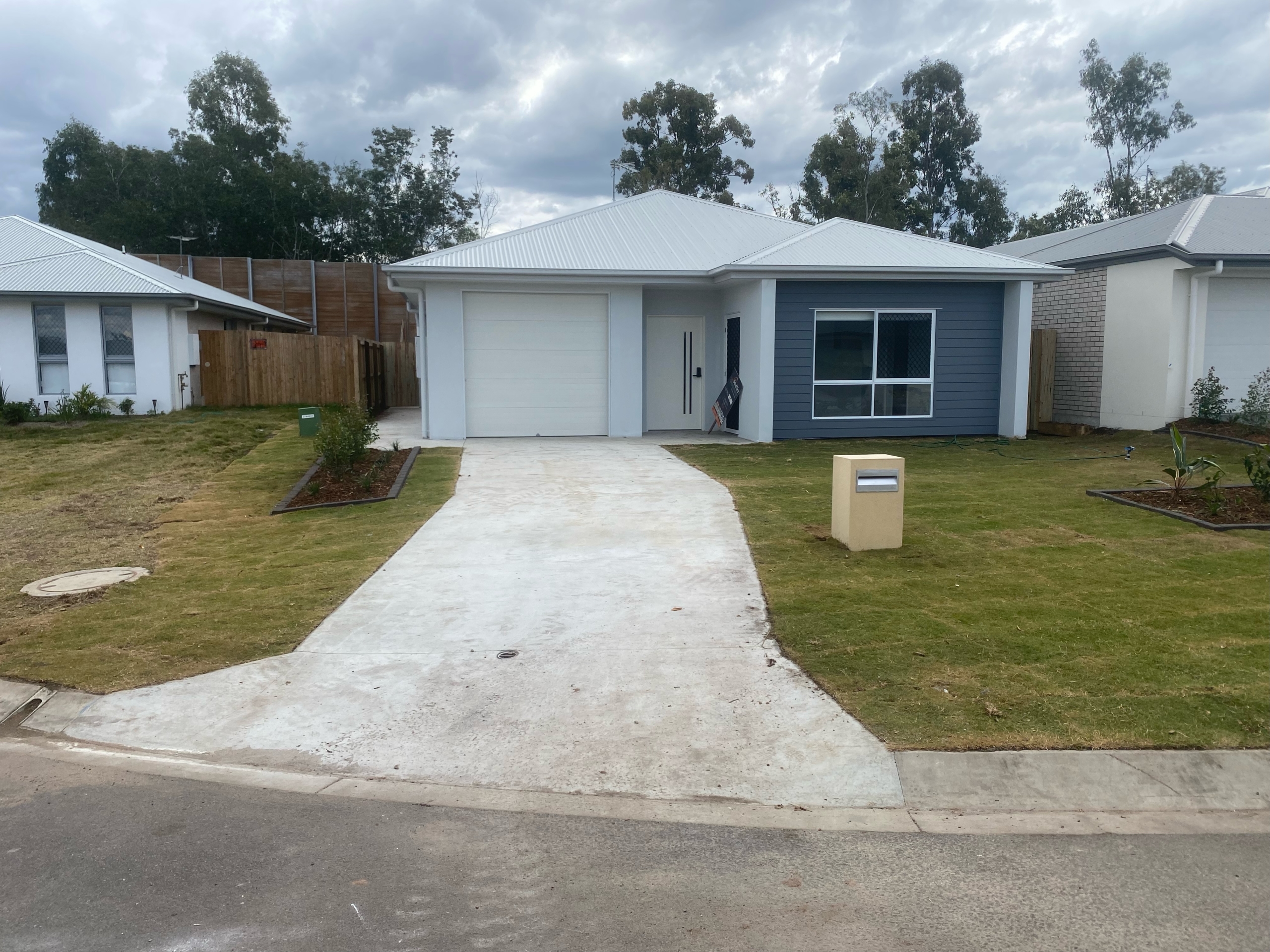 FLINDERS VIEW QLD – ROBUST VILLA 1| AVAILABLE NOW in Flinders View
