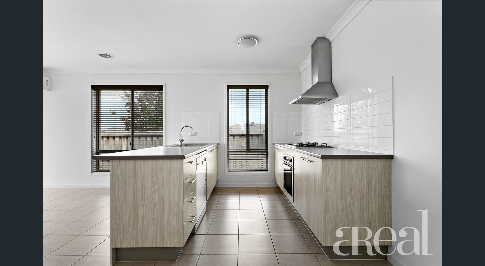 Cosy & Bright,What a delight !! SIL- 1 Vacancy — Home image 3