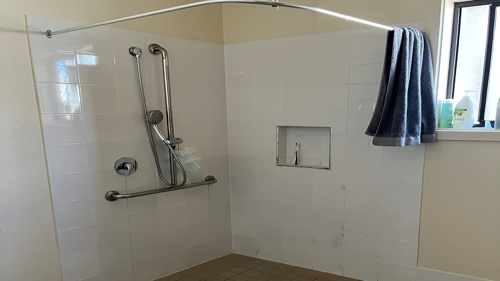 Evanston - 1 Bedroom - Shared home - Improved Livability — Home image 4
