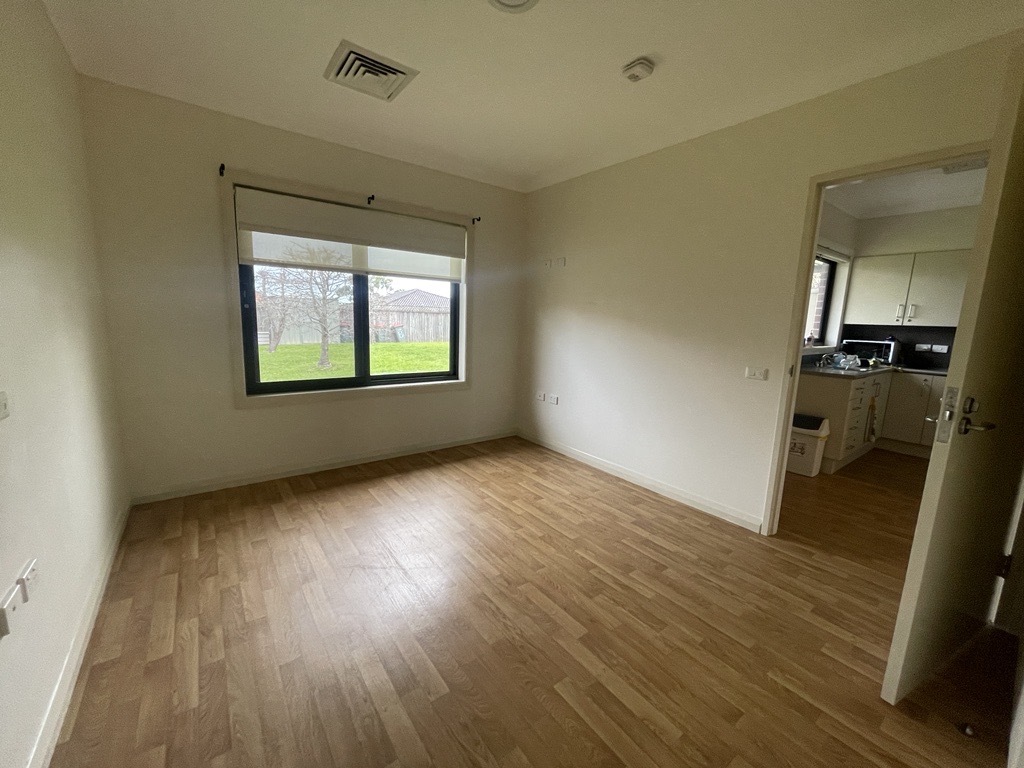 Self-contained villa in perfect location only minutes’ drive to Charlestown in Charlestown