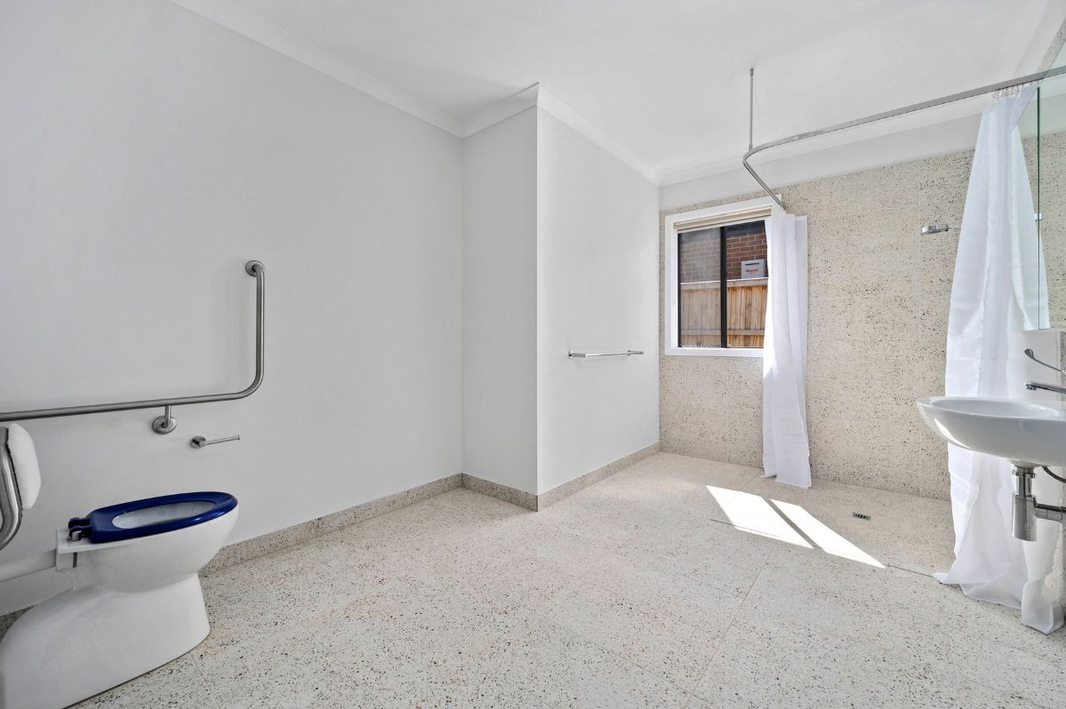Modern 4-Bedroom HPS - Charlotte Street, New Norfolk — Home image 15
