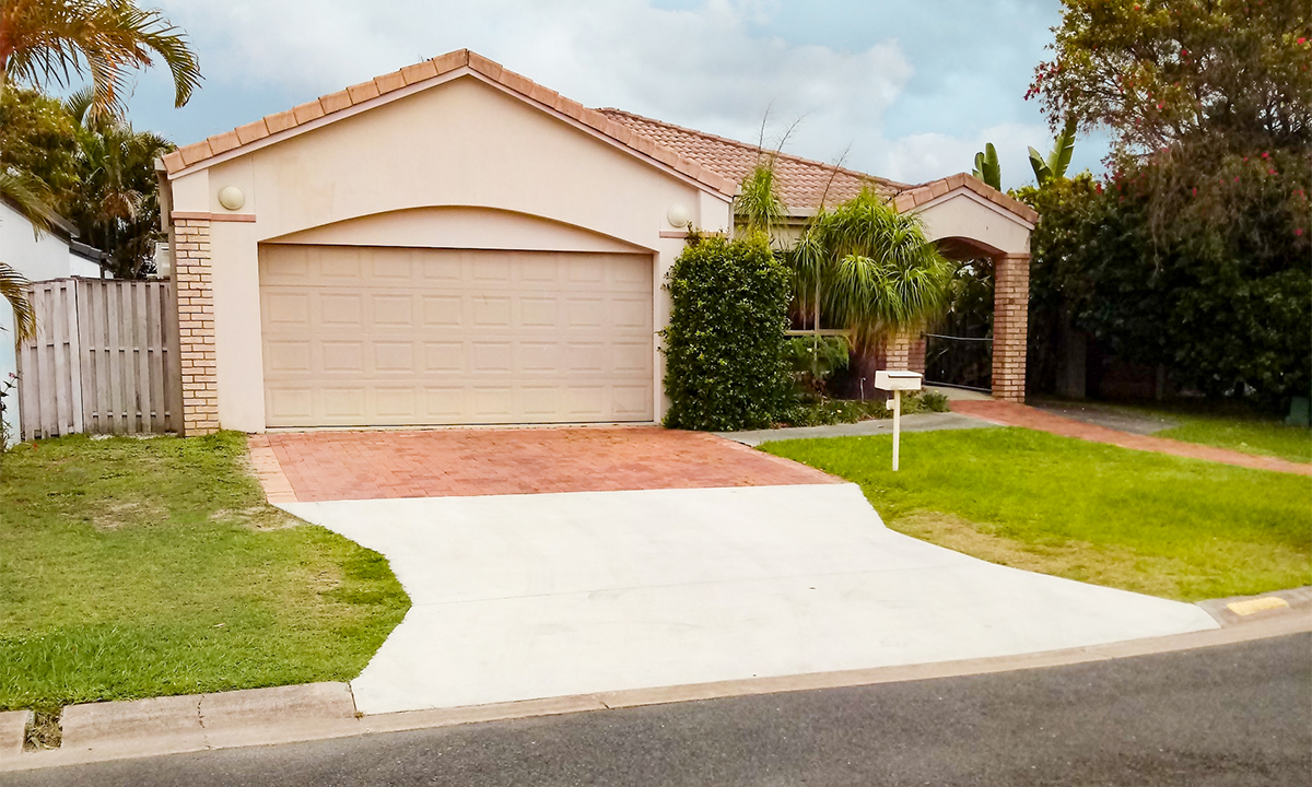 SIL home in beautiful Varsity Lakes Rare availability! in Varsity Lakes