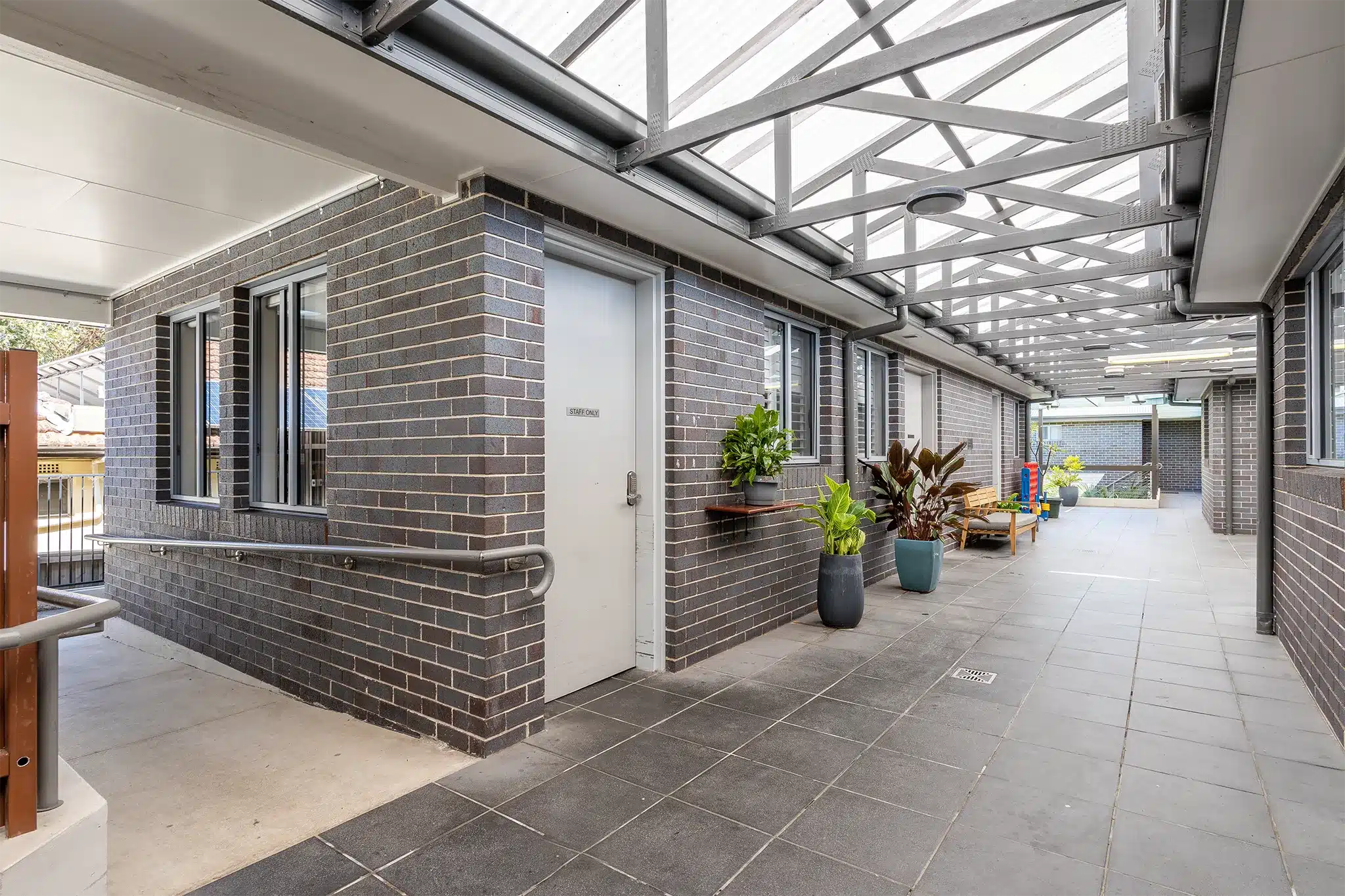 Welcoming Home in Ryde — Home image 9
