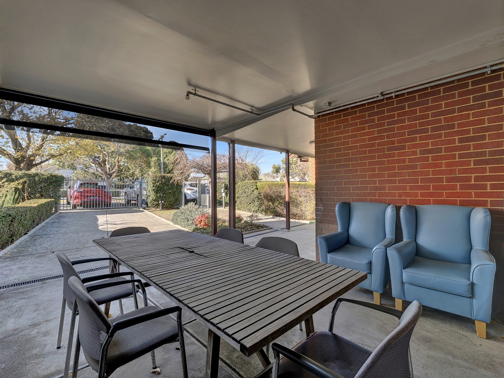 Beachside living in Williamstown — Home image 5