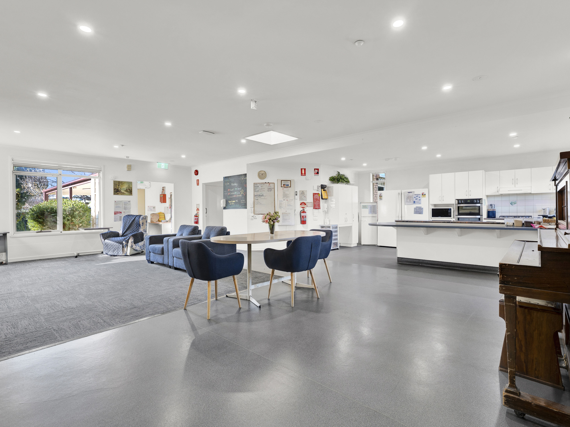 Beachside living in Williamstown — Home image 9