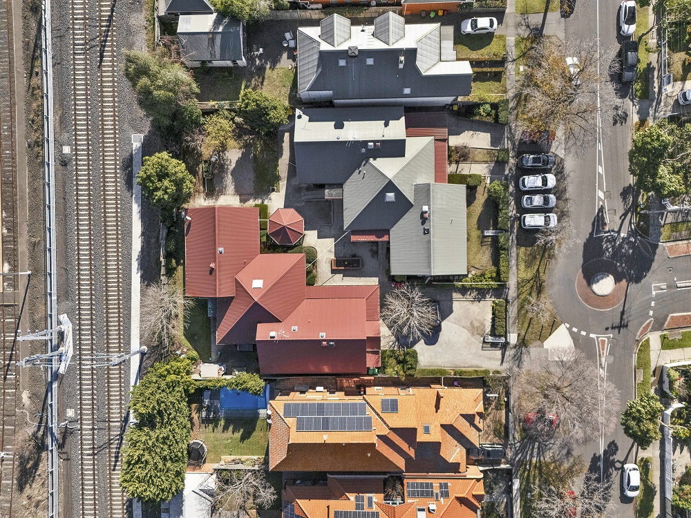 Beachside living in Williamstown — Home image 14