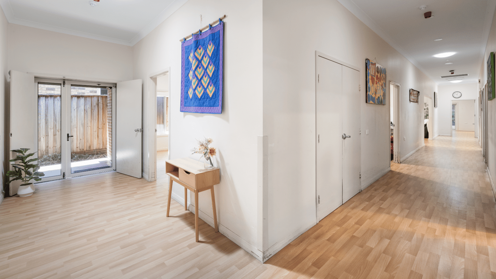 Elanora Heights - Shared 5-bedroom female home — Home image 2