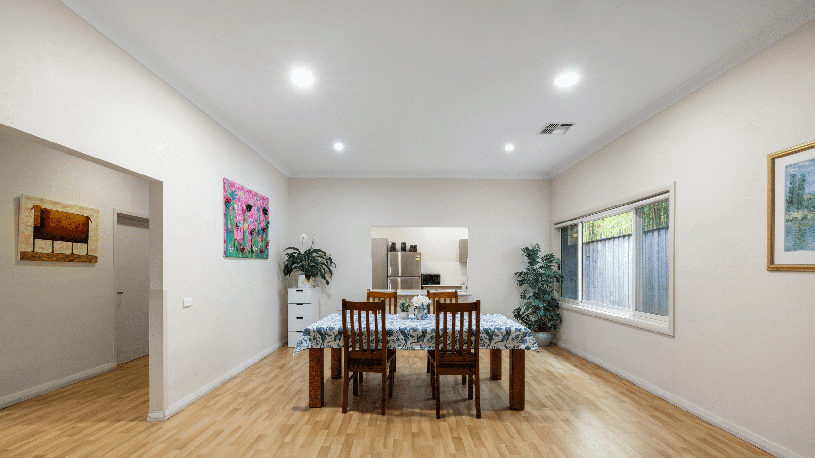 Elanora Heights - Shared 5-bedroom female home — Home image 3