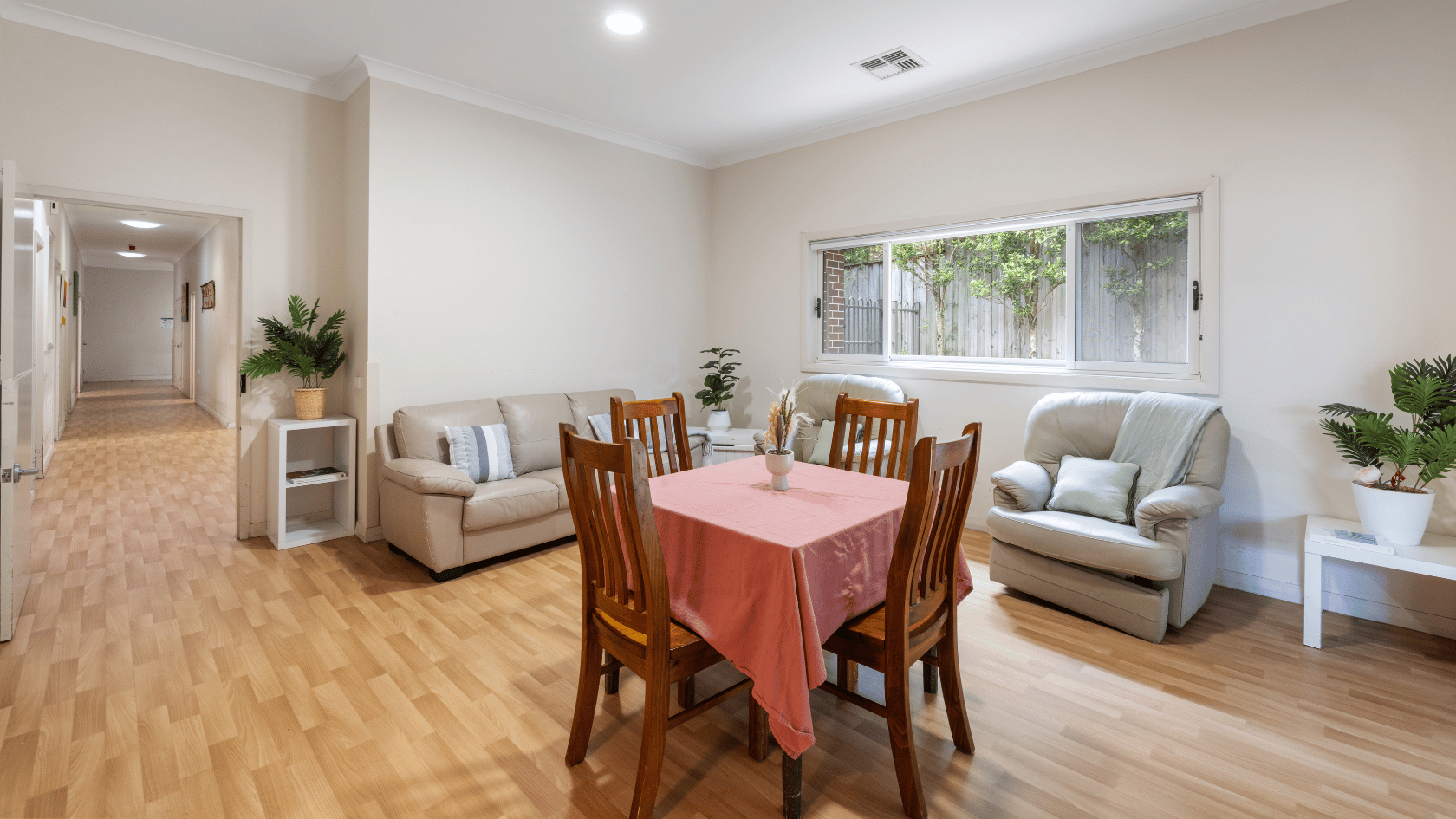 Elanora Heights - Shared 5-bedroom female home — Home image 5