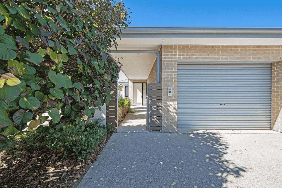 Contemporary Beachside Duplex in North Brighton