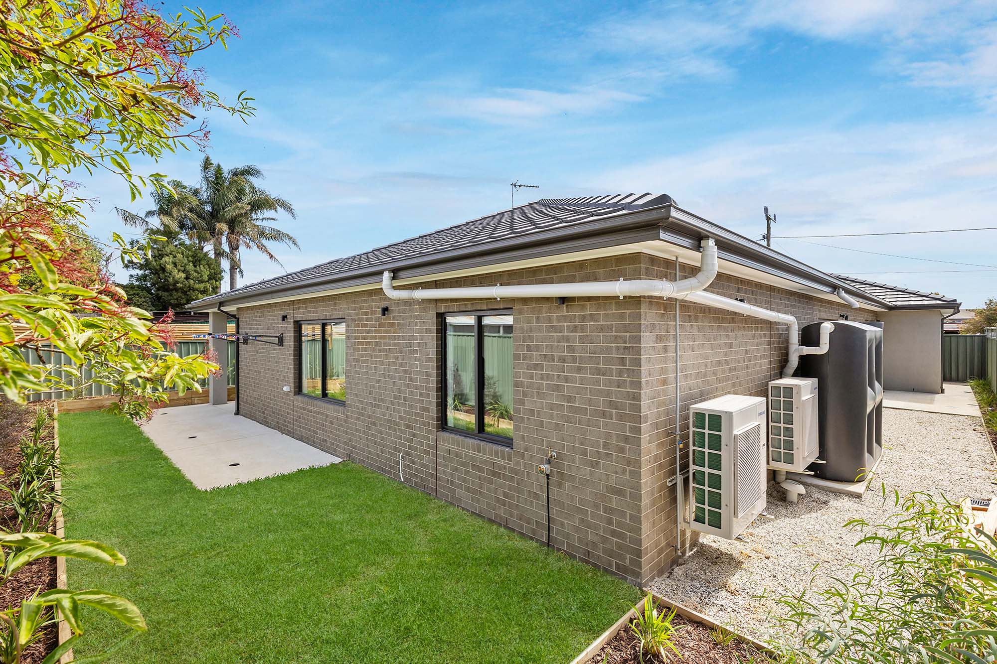 Modern 3 bedroom home with High Physical Support features available! — Home image 5