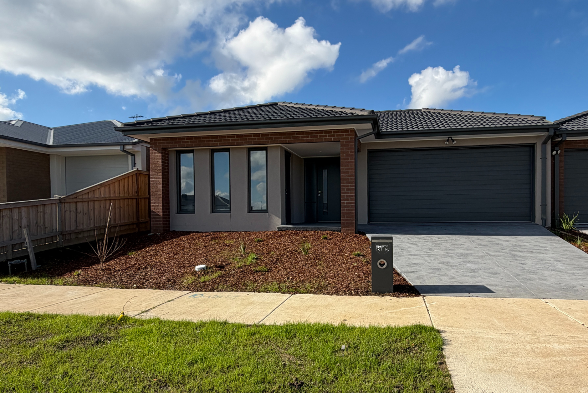 Spacious 2+OOA Robust + Breakout Room Home in Prime Ballarat Location in Winter Valley