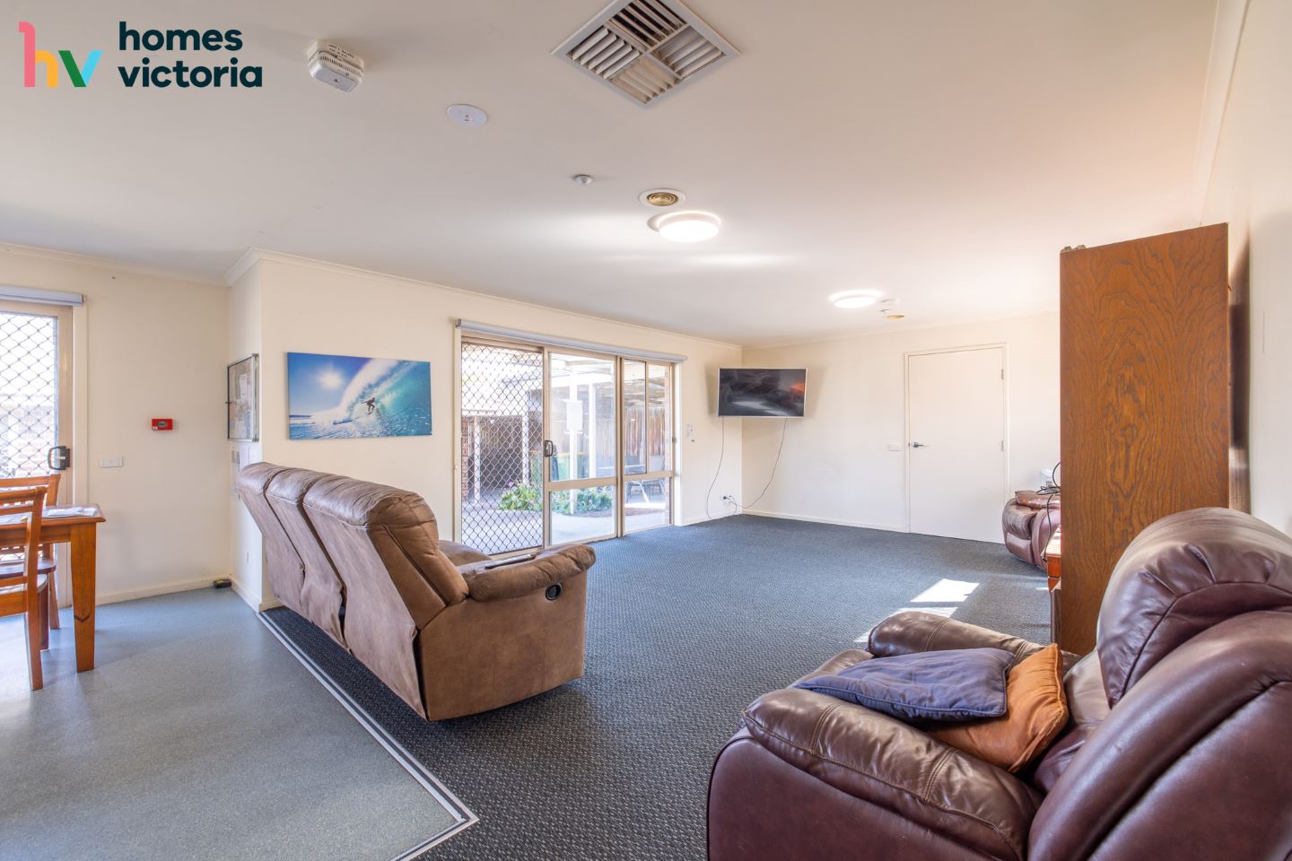 Light-filled home in wonderful location — Home image 3