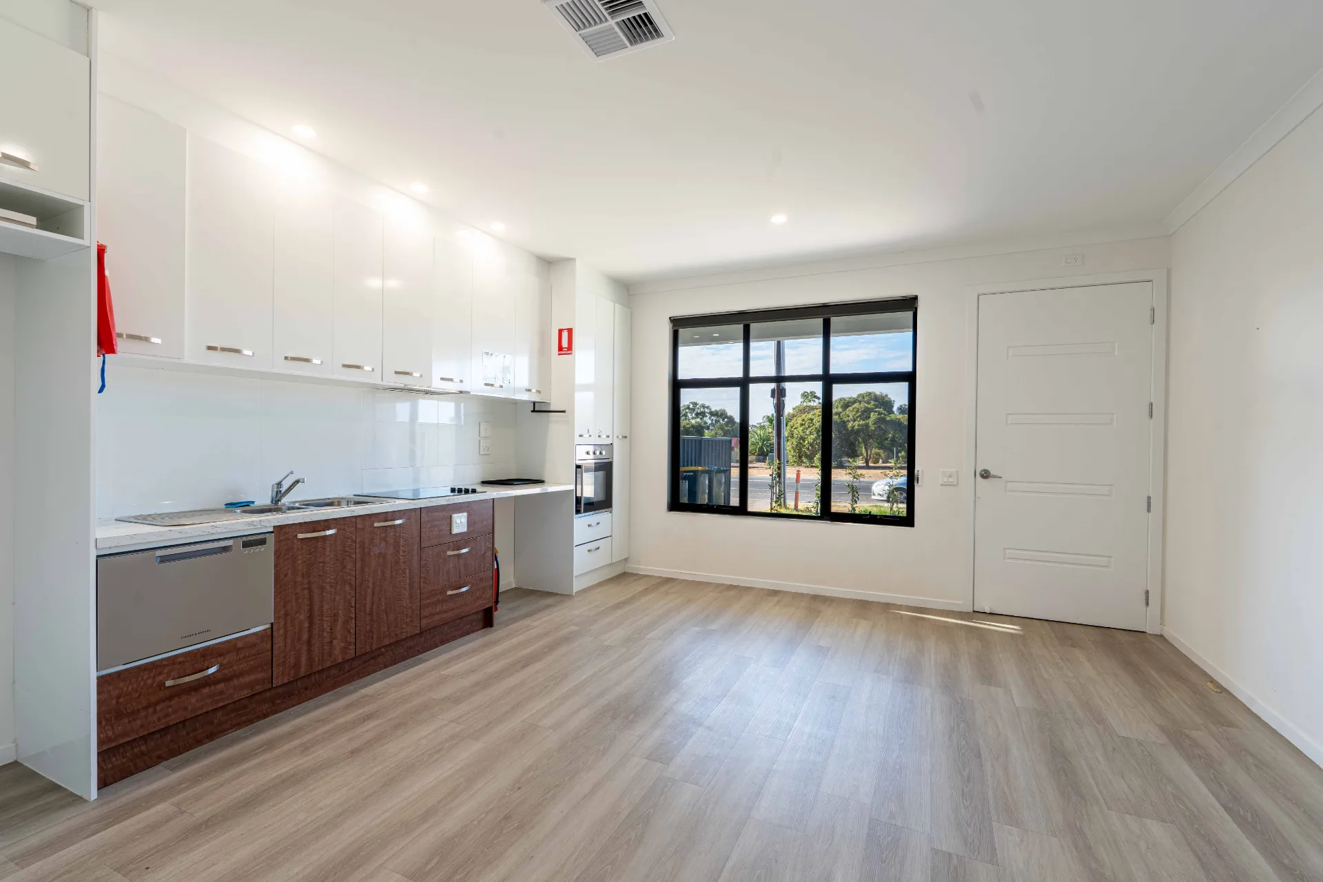 A-Beach Road — Home image 5