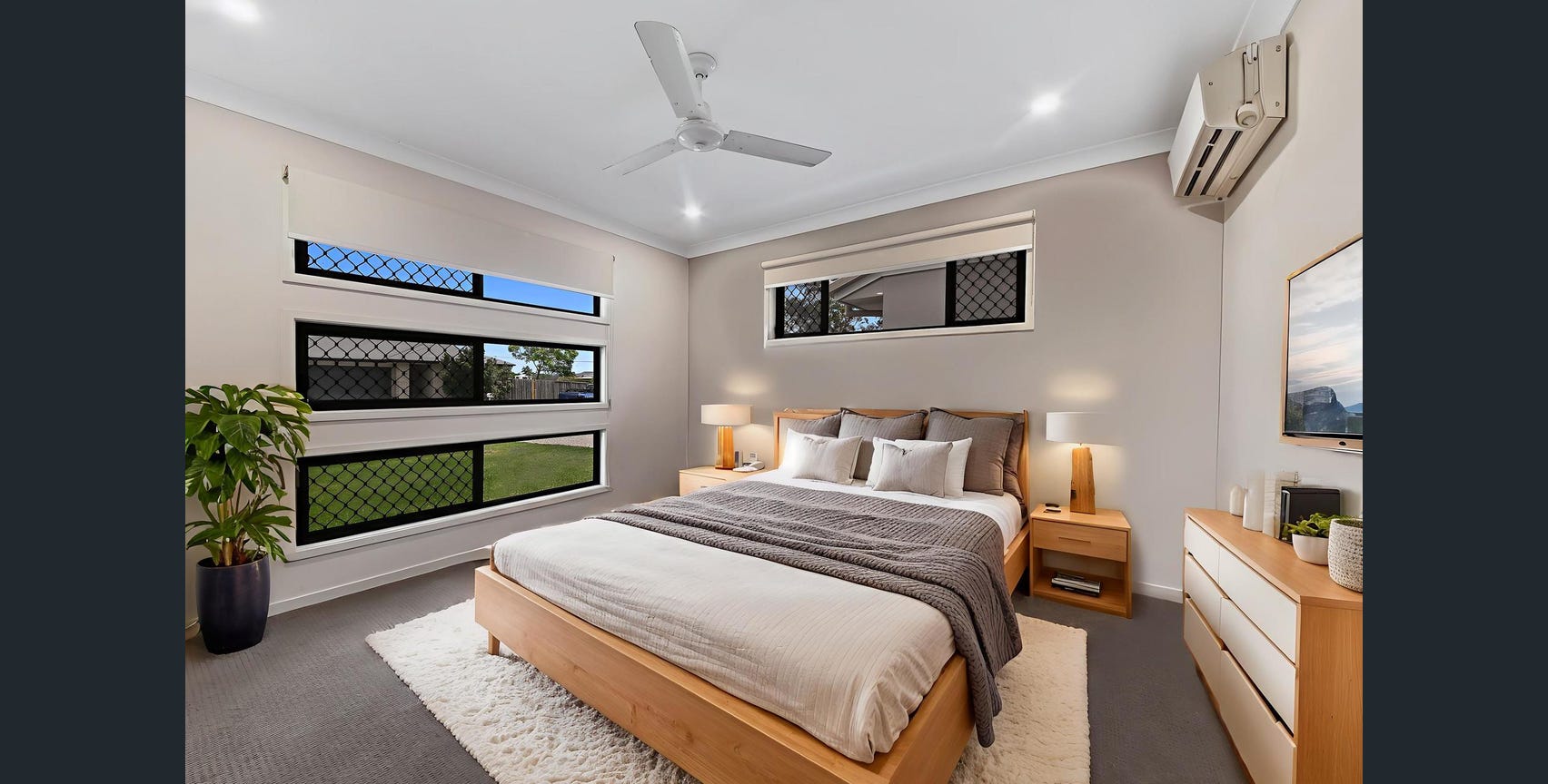 SIL house In Lawnton — Home image 4