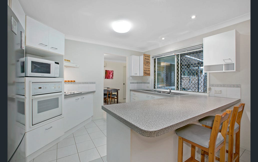 Bottlebrush - SIL Vacancy for 1:3 in Birkdale — Home image 2