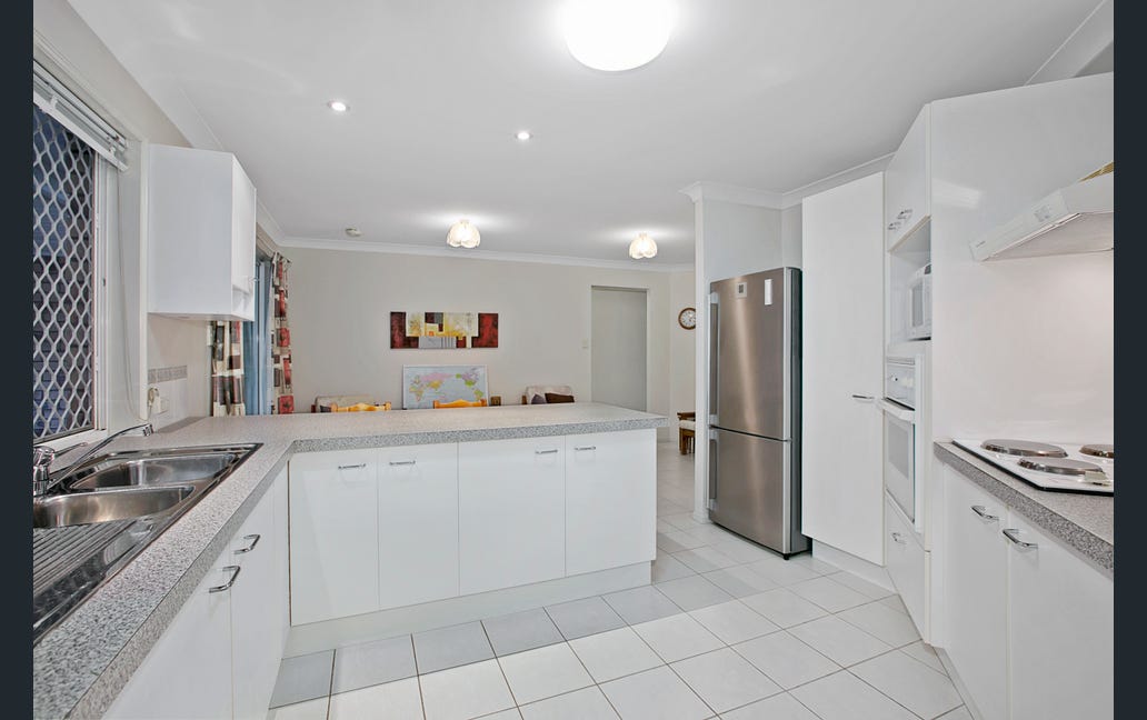 Bottlebrush - SIL Vacancy for 1:3 in Birkdale — Home image 3