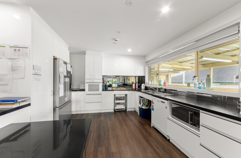 Lively SIL home in the heart of Albion Park Forsight — Home image 2
