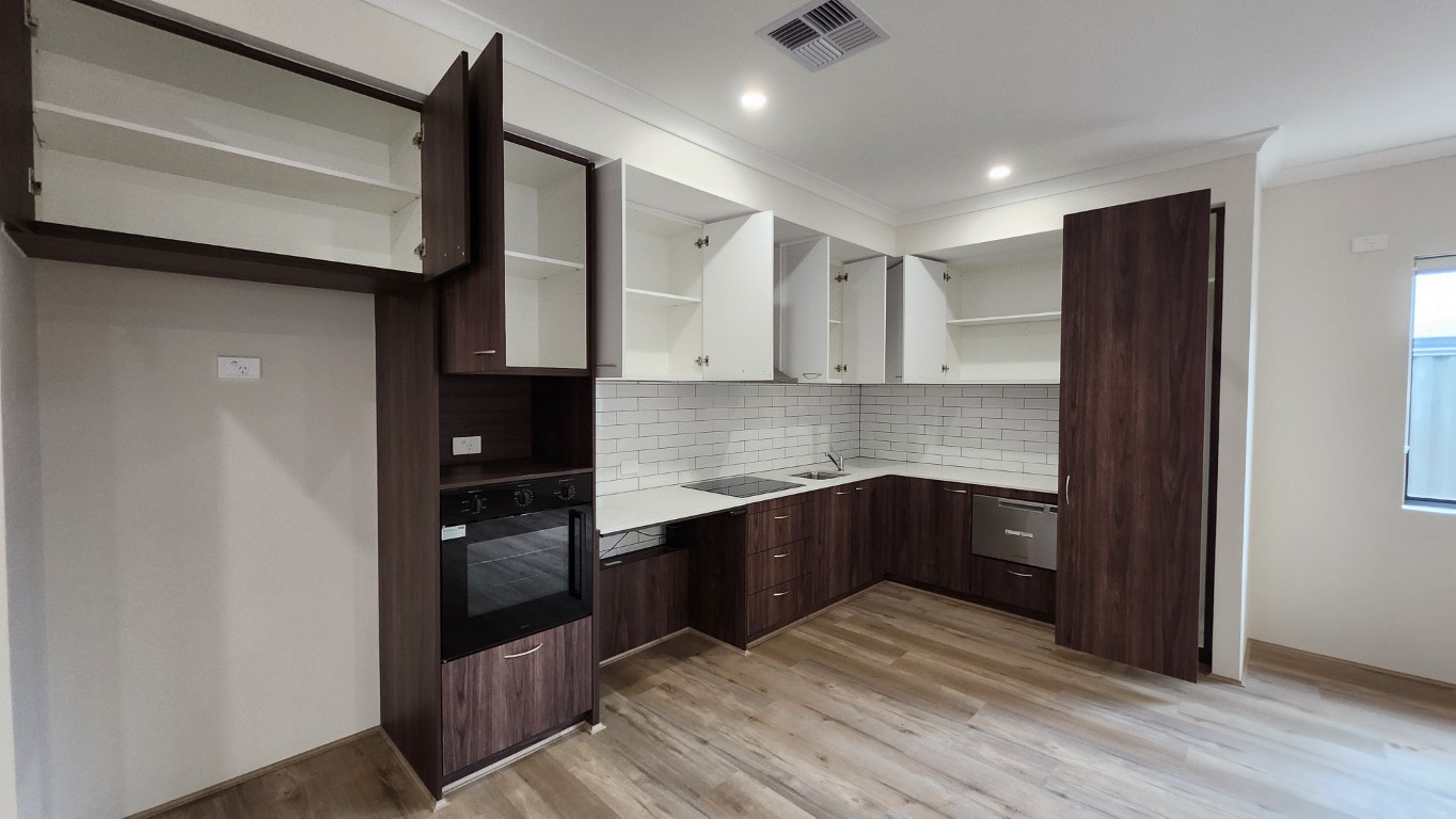 Madora Bay: Seaside Living Awaits - 3 Resident HPS Home — Home image 6