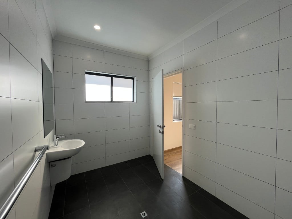Madora Bay: Seaside Living Awaits - 3 Resident HPS Home — Home image 22