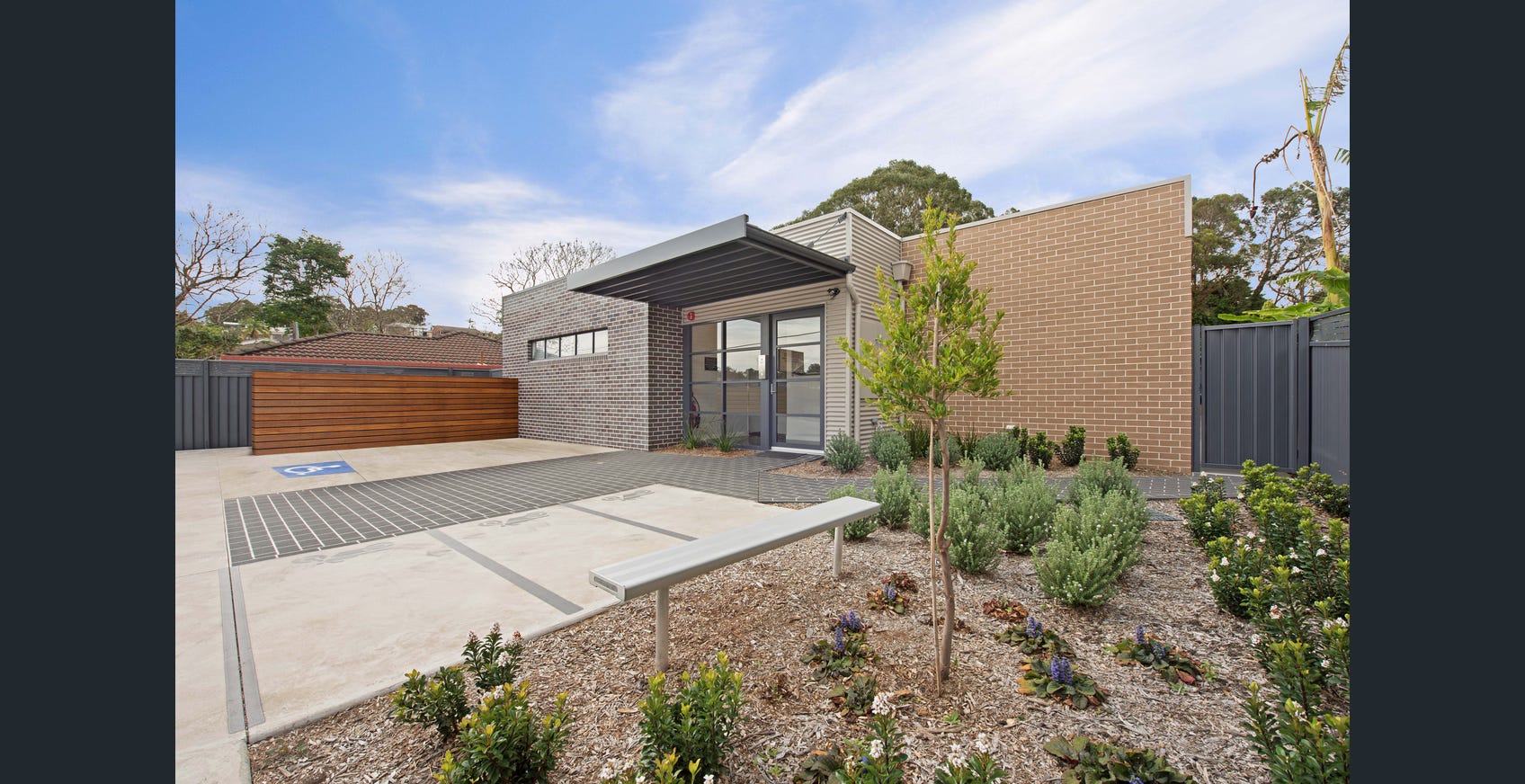 Studio Apartments - Fennell Bay — Home image 8