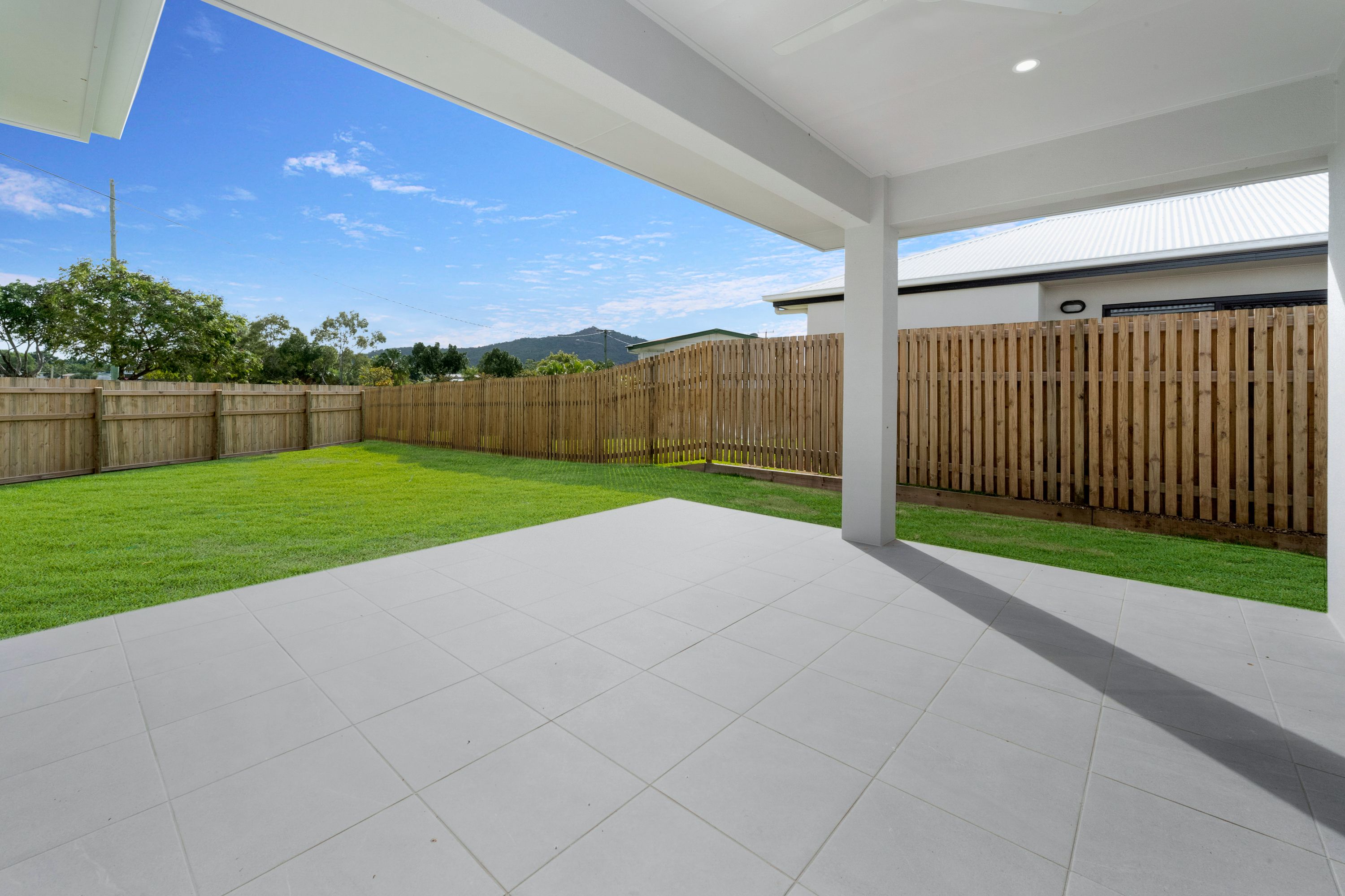 Space, Comfort, and Care — Right in the Heart of Townsville — Home image 20