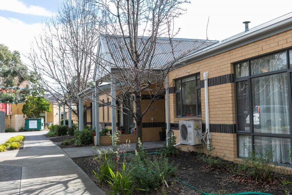 High Physical Support vacancy in Thornbury property with community garden — Home image 2