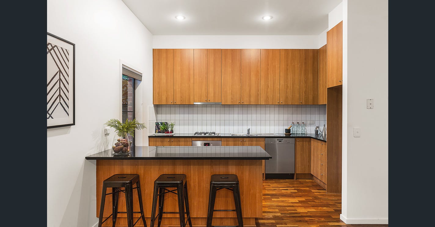 Henty House Hawthorn — Home image 5