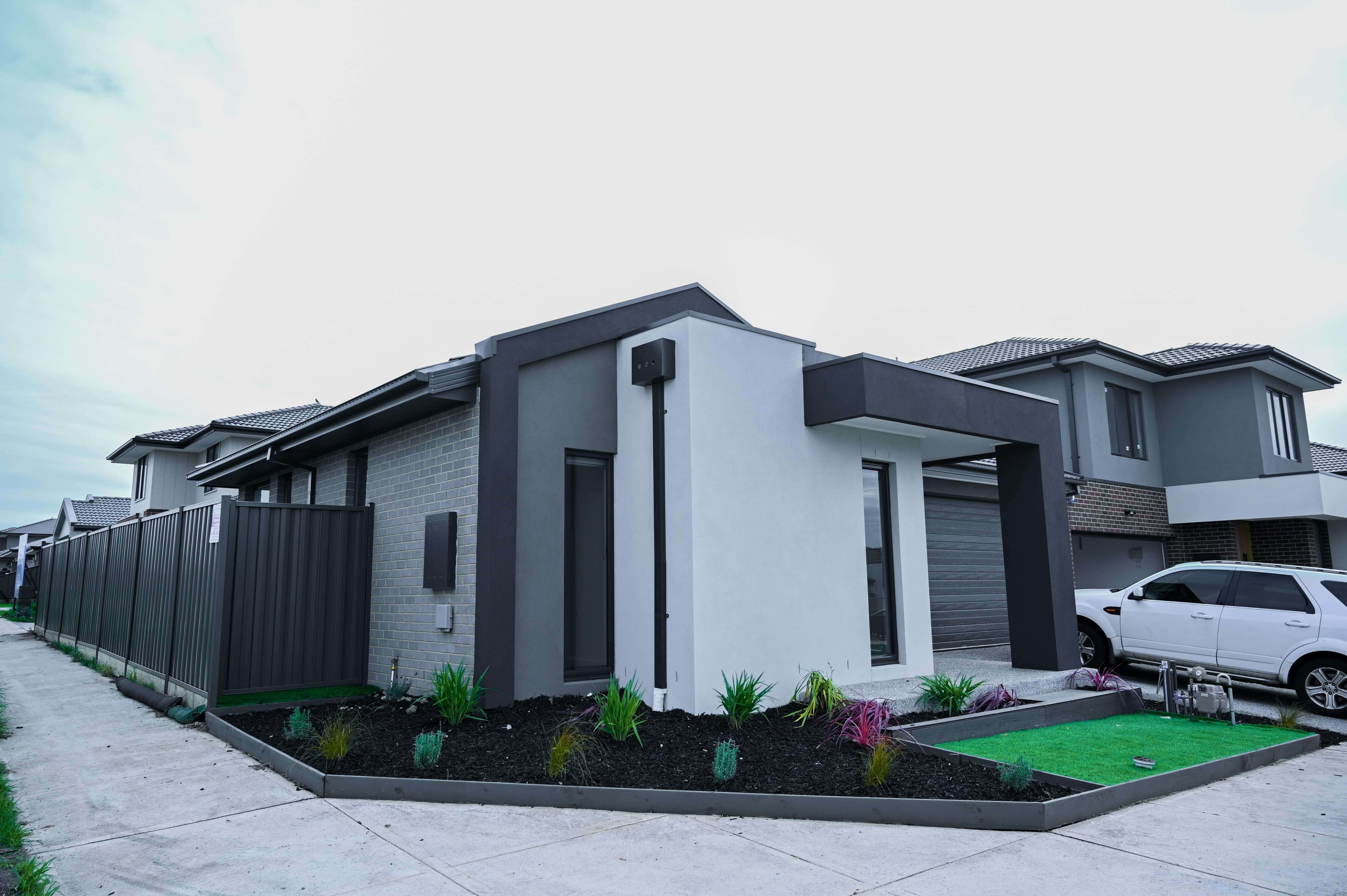 Luxury Brand New SDA Home in CRAIGIEBURN — Home image 4