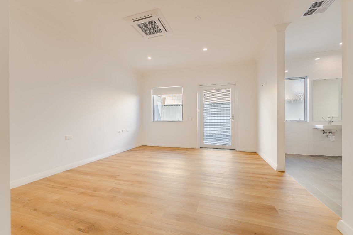 Breathtaking Oceanfront Living in Mindarie — Home image 2