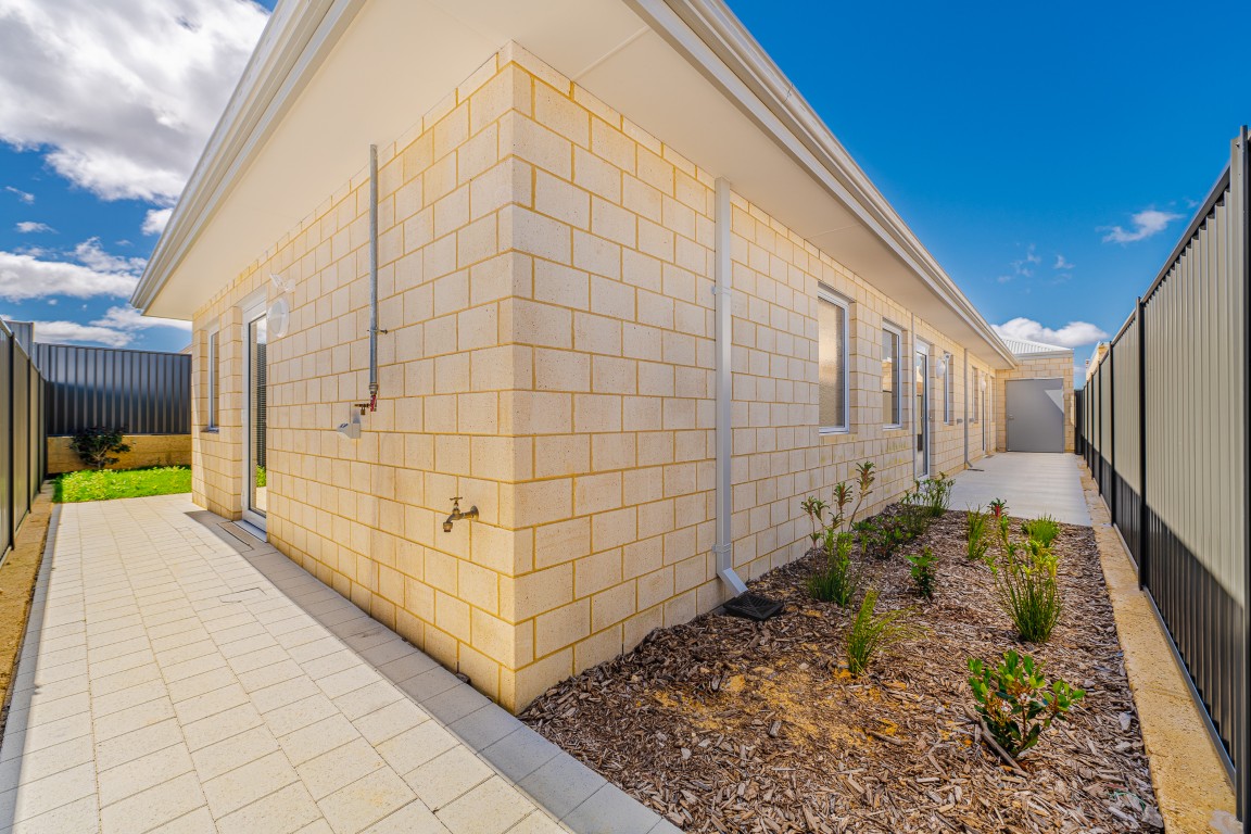 Breathtaking Oceanfront Living in Mindarie — Home image 15