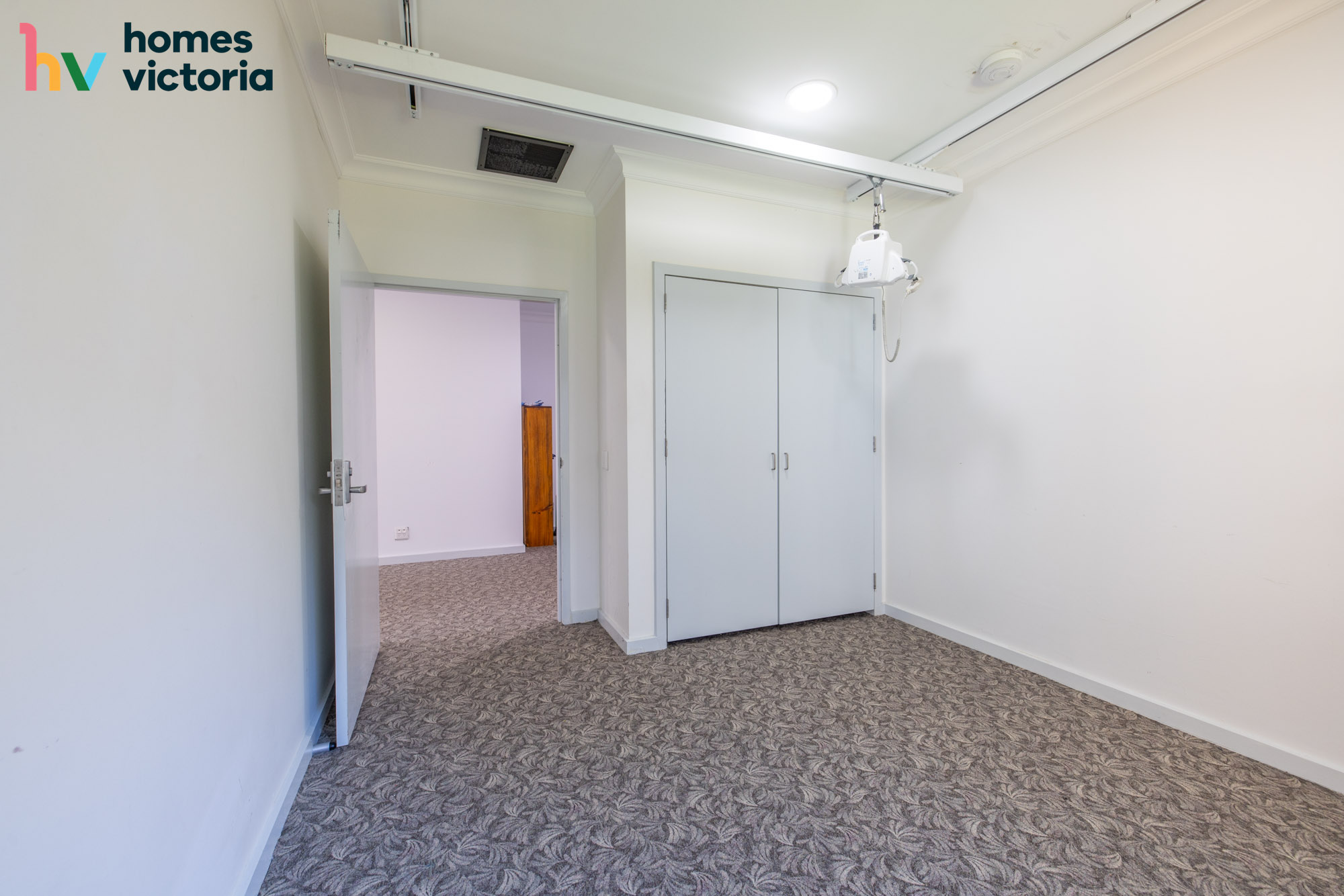 Room to move and high quality supports in this spacious robust built home — Home image 10
