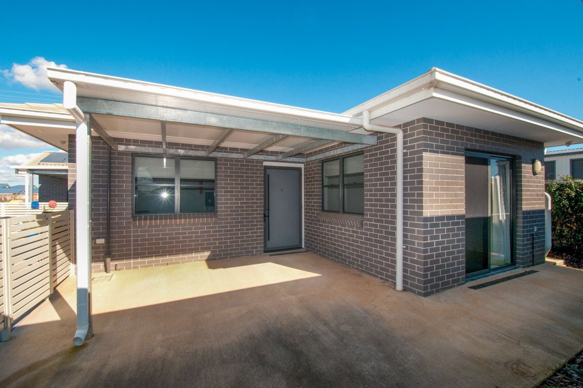 A self-contained, one-bedroom villa in the country music capital of New England in Tamworth