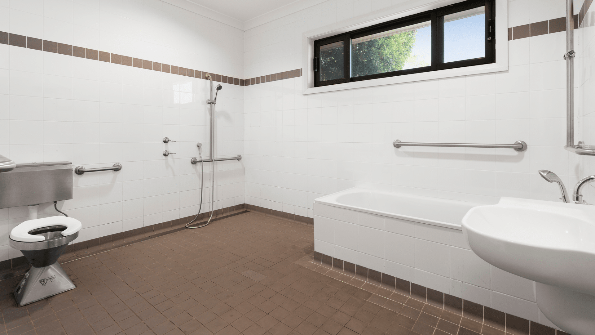Allambie Heights - shared 5-bedroom home — Home image 8