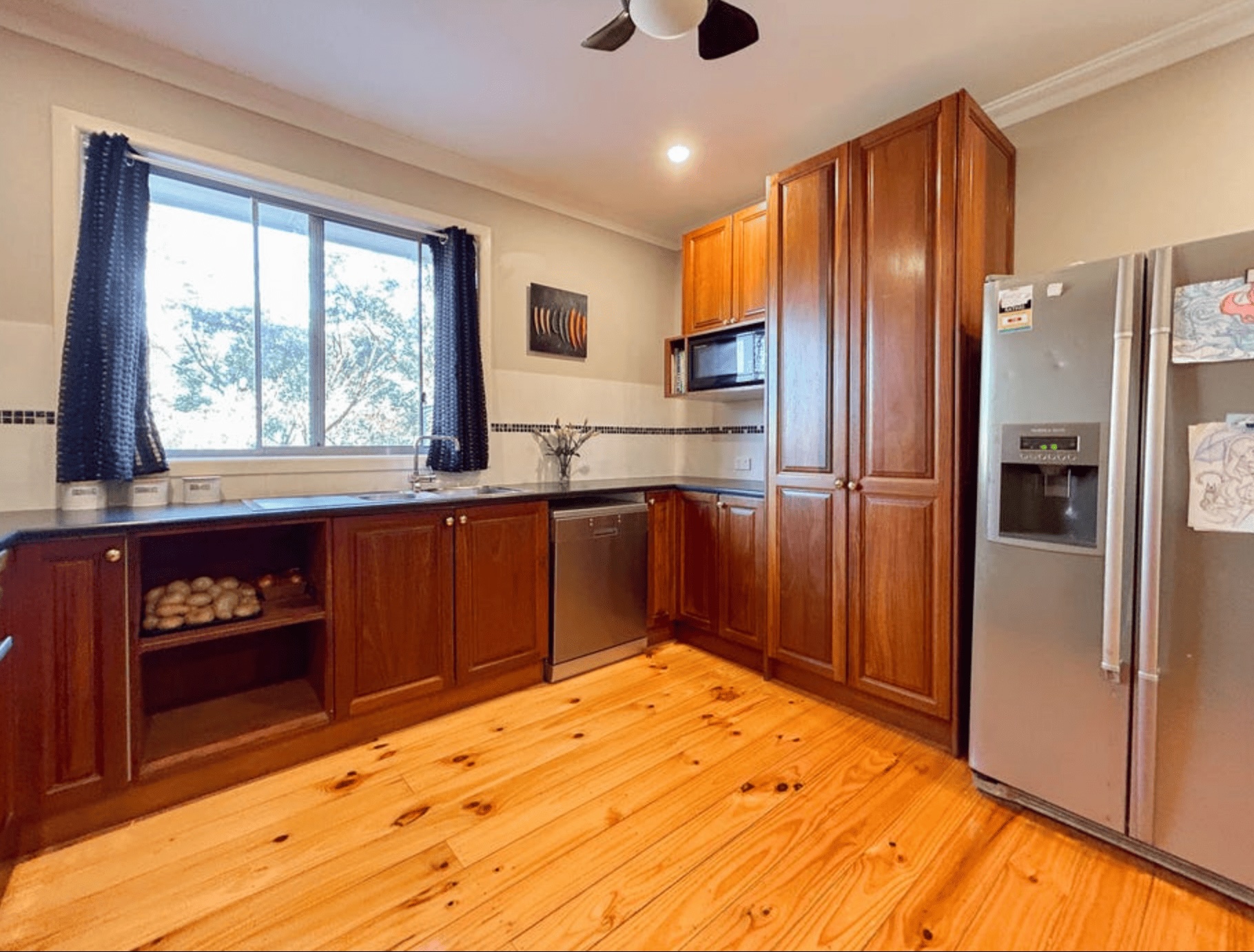 Berriwillock Regional Home on Two Titles – Space That Works — Home image 6