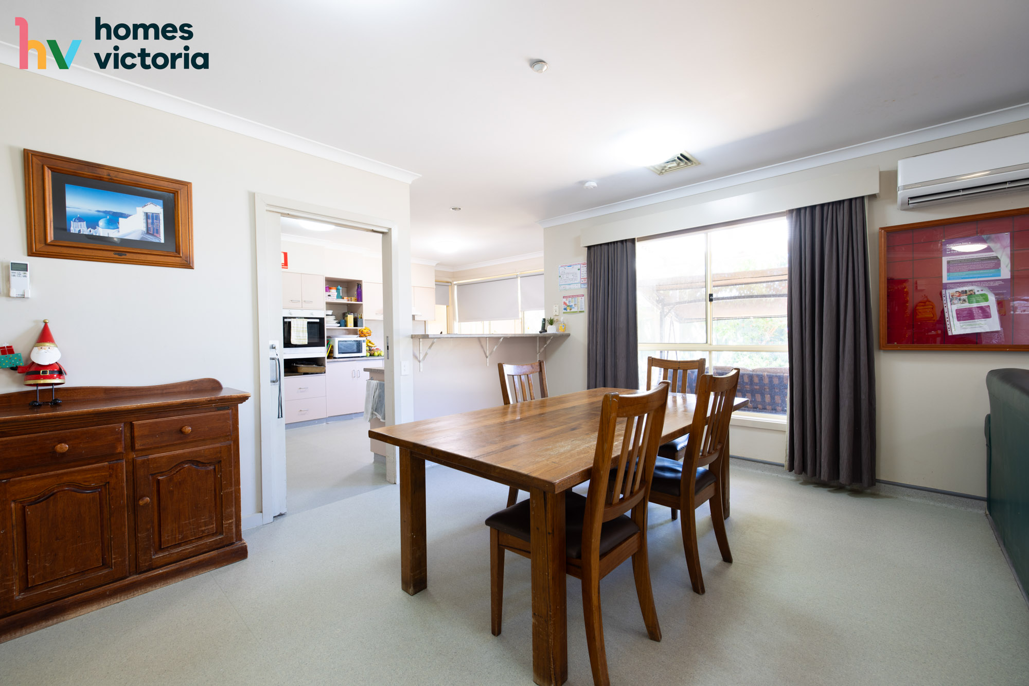 Spacious living amongst trees and gardens — Home image 7